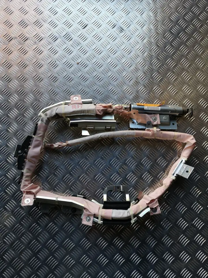 Subaru Outback (2009 - 2014) BAMPT11724 Боковая подушка безопасности шторка — фото 1