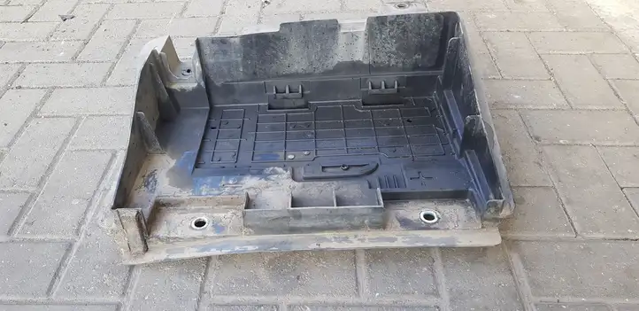 Renault Master III (2010 - ) 648600007R Площадка аккумулятора — фото 2