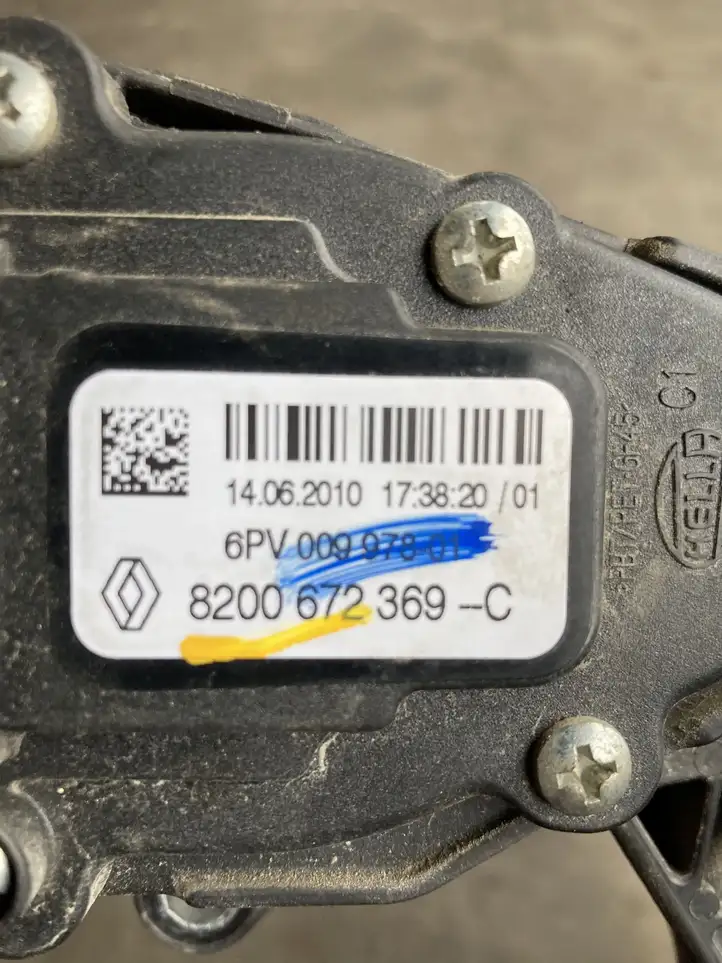 Renault Master III (2010 - ) 8200672367 Педаль акселератора — фото 2