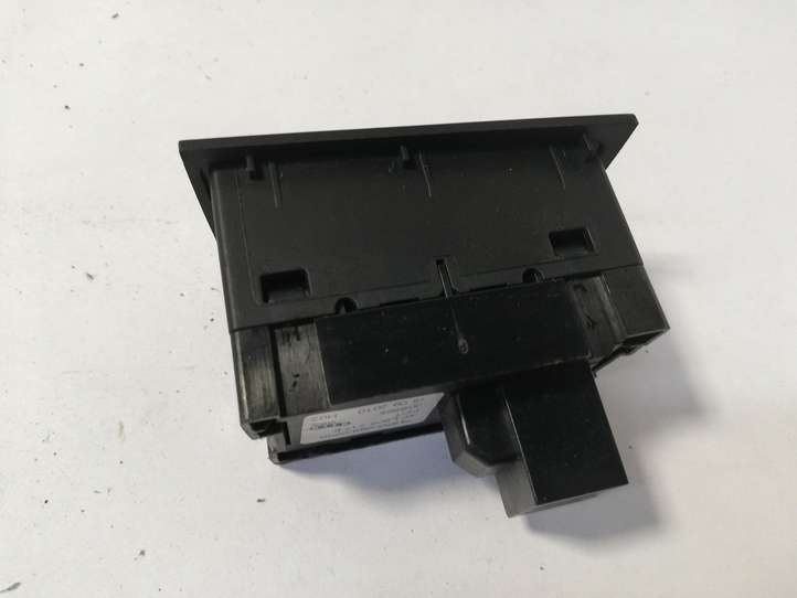 Audi A6 (2008 - 2011)  4F1905217E Включатель зажигания и стартера