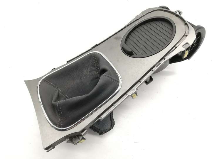 Toyota Avensis T270 (2009 - 2012)  5562505020 Отделка рычага переключения передач (кожа, головка)