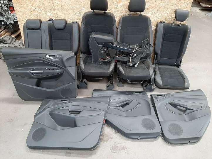 Ford Kuga II (2013 - 2019)   Комплект салона