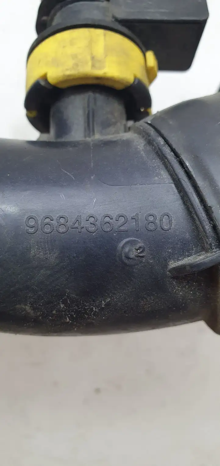 Peugeot Partner (2008 - 2012) 9684362180 Трубка подачи воздуха — фото 2