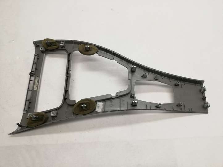 BMW 3 E90 E91 (2005 - 2012)  9197238 Рамка рычага переключения передач