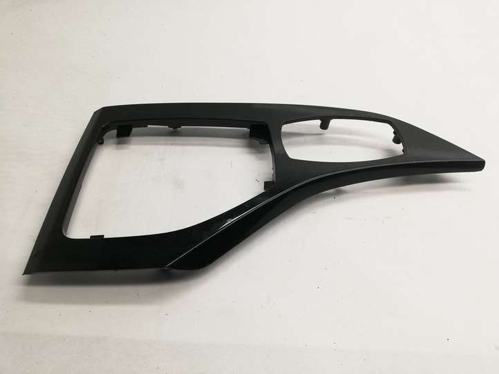 BMW X1 E84 (2009 - 2015)  2997473 Рамка рычага переключения передач