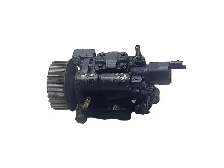 Nissan Qashqai (2006 - 2010) 167008859R Топливный насос — фото 1