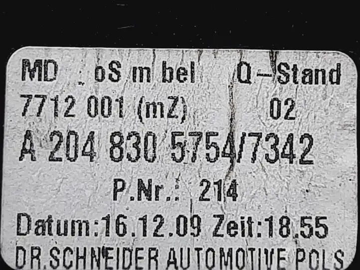 Mercedes-Benz C W204 (2007 - 2014) A2048305754 Центральный воздушный дефлектор — фото 3