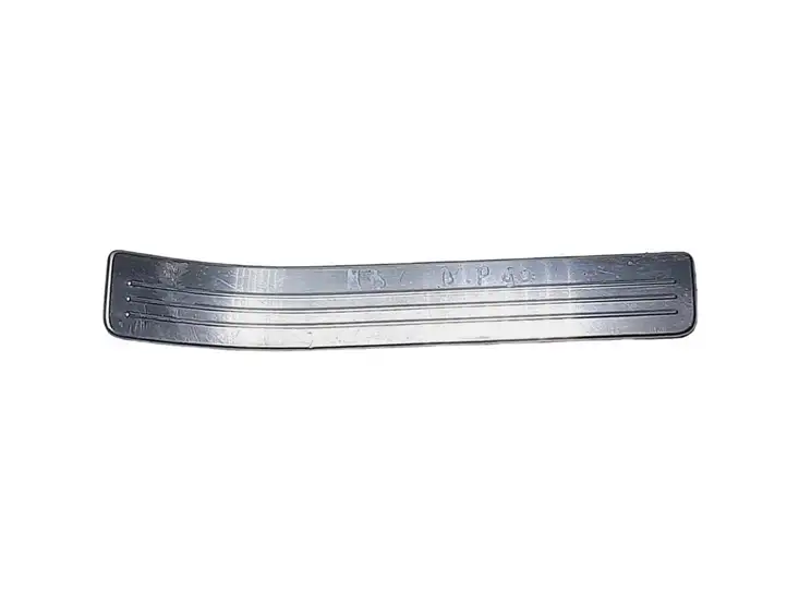 Mercedes-Benz C W204 (2007 - 2014) A2046800235 Внутренняя отделка заднего порога — фото 1