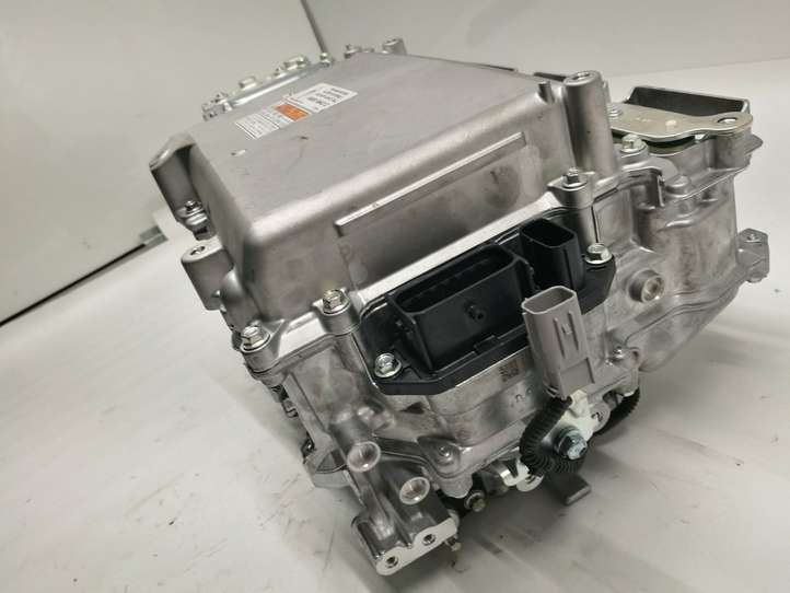 Toyota RAV 4 (XA40) (2012 - 2018)  G927048060 Преобразователь напряжения