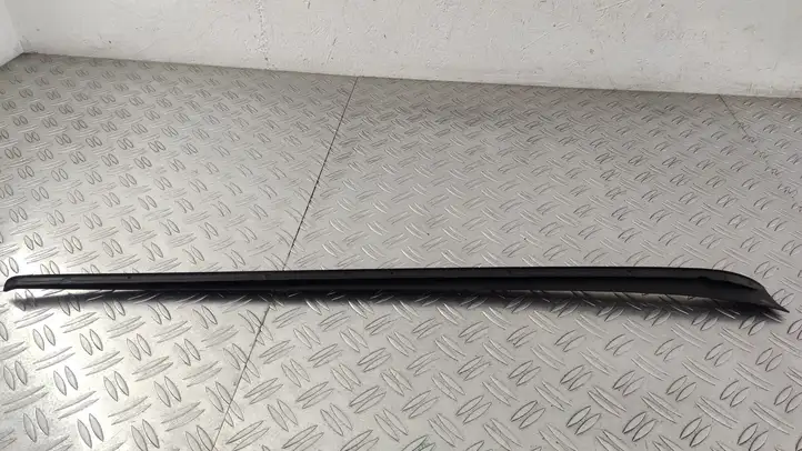 Volkswagen PASSAT B8 (2015 - ) 3G0854328 Накладка стоек лобового стекла — фото 4