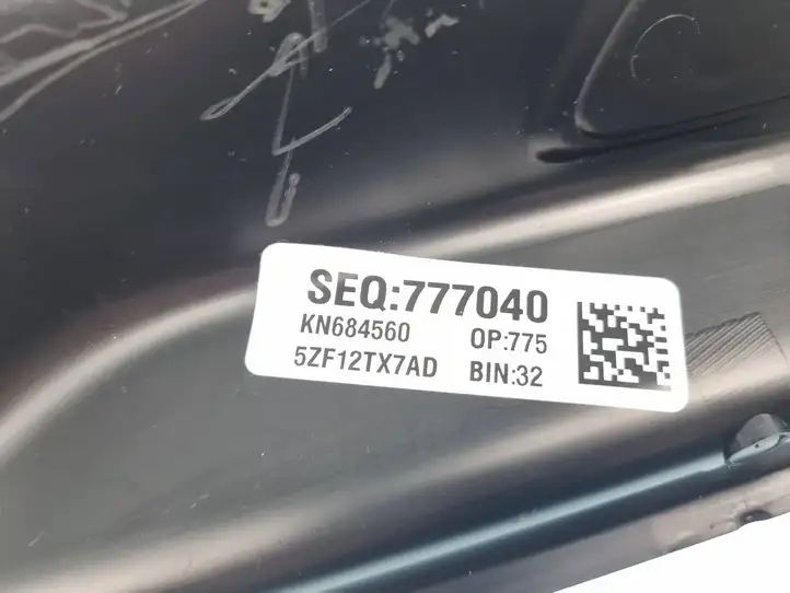 Dodge Ram (2018 - ) 5ZF12TX7AD Обшивка сидений — фото 6