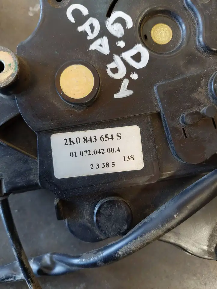 Volkswagen Caddy (2004 - 2010) 2K0843654S Замок раздвижной двери — фото 6