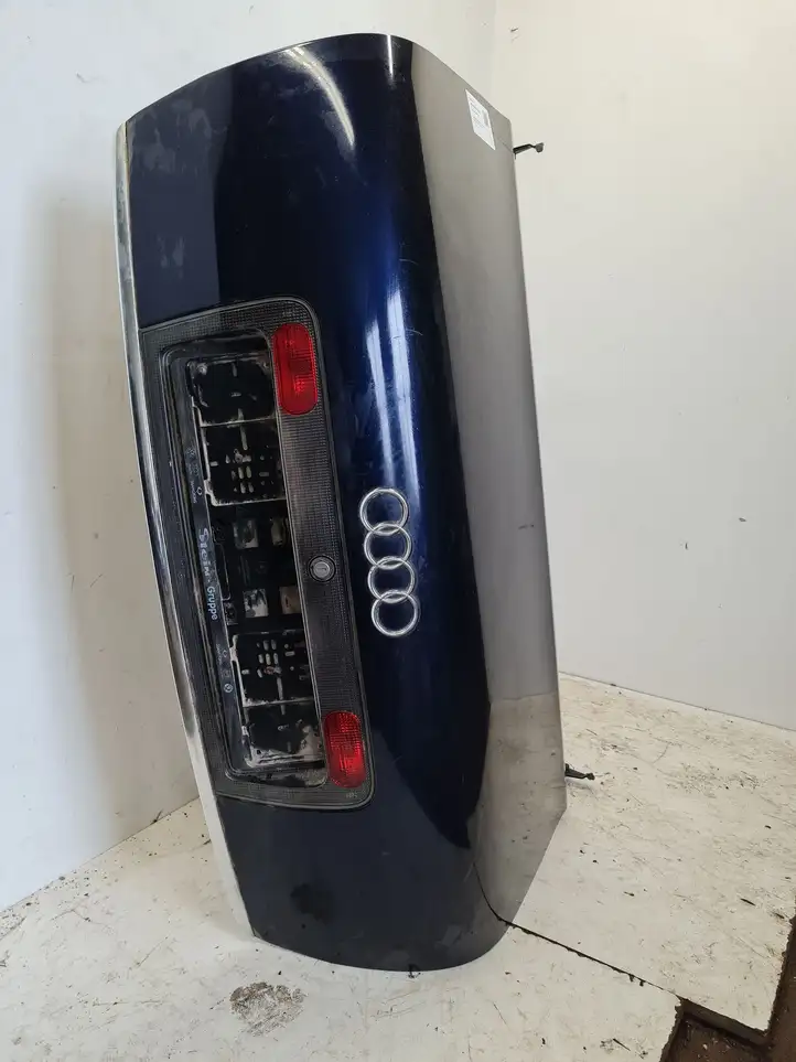Audi A6 S6 C5 4B (2001 - 2004) Крышка багажника — фото 1