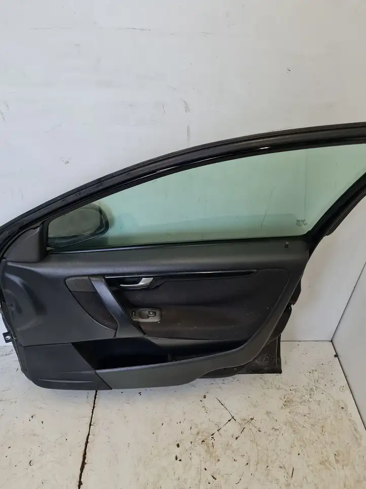 Volvo S60 (2000 - 2004) Дверь — фото 2