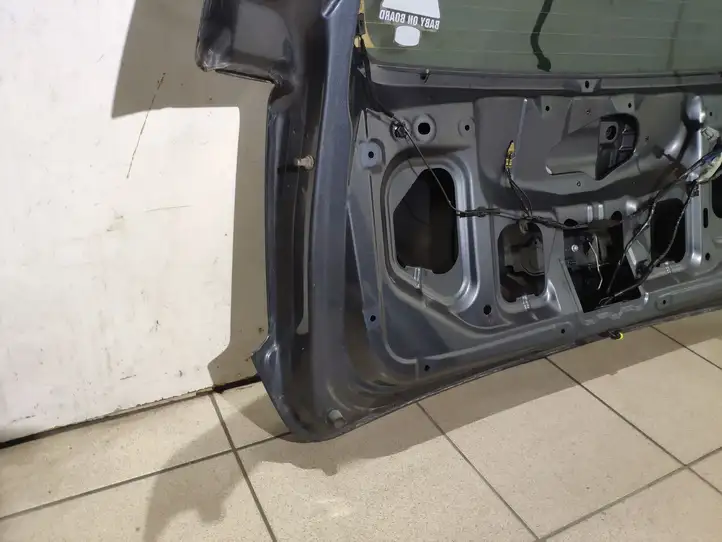 Mitsubishi Colt (2008 - 2012) Крышка багажника — фото 13