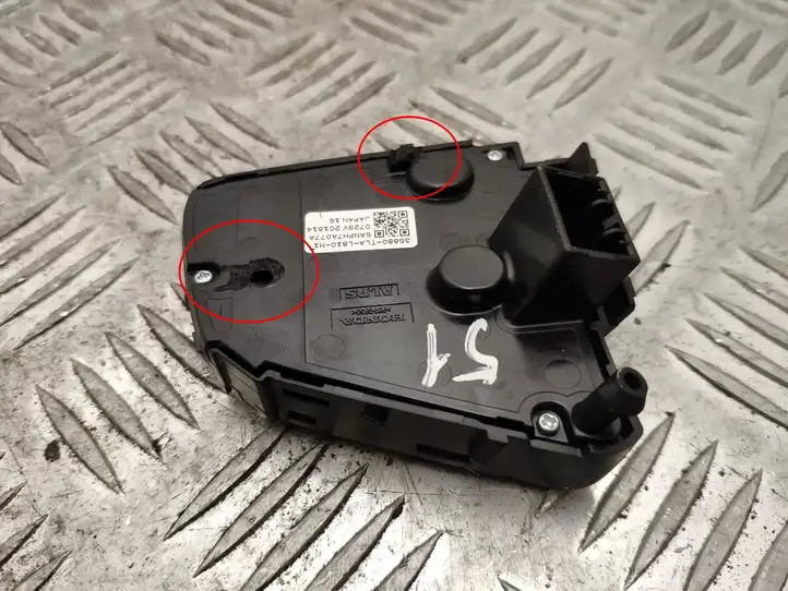 Honda Civic X (2016 - 2021) 35880TLAL810M1 Кнопки на рулевом колесе — фото 3