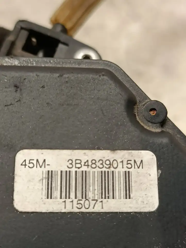 Seat Leon (1M) (1998 - 2006) 3B4839015M Замок задней двери — фото 5