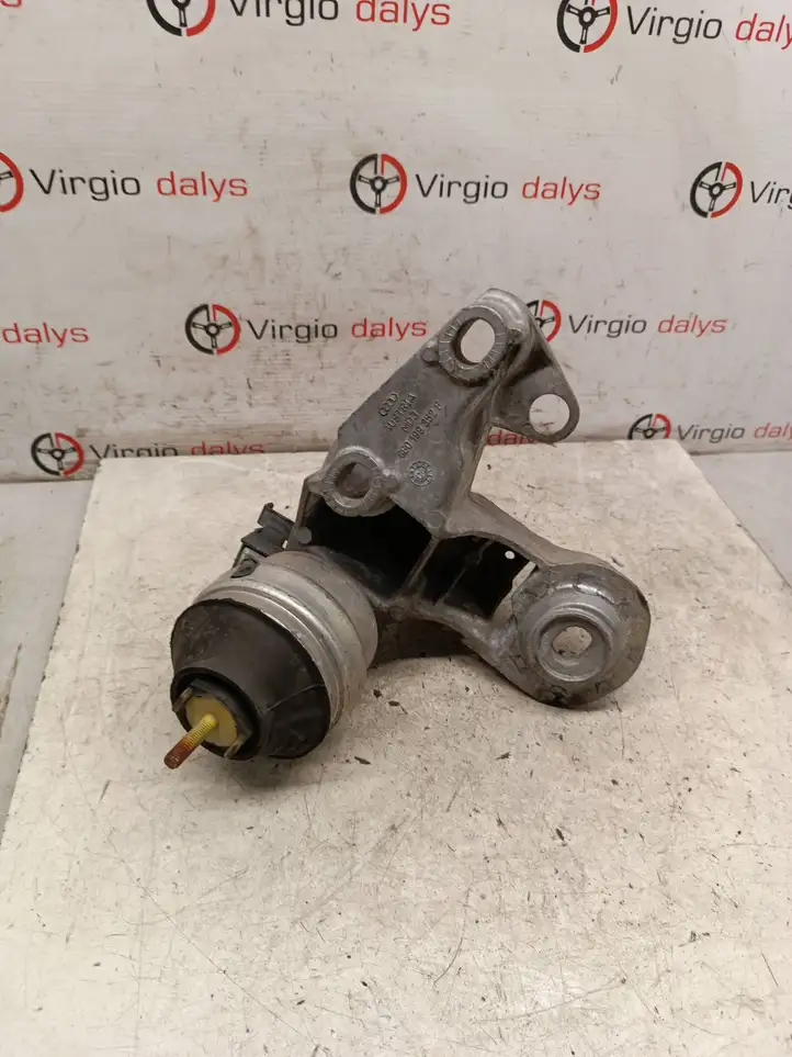 Volkswagen PASSAT B5.5 (2001 - 2005) 8E0199352F Кронштейн двигателя — фото 3
