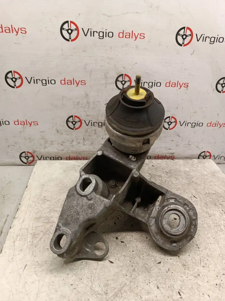 Volkswagen PASSAT B5.5 (2001 - 2005) 8E0199351 Кронштейн двигателя — фото 2