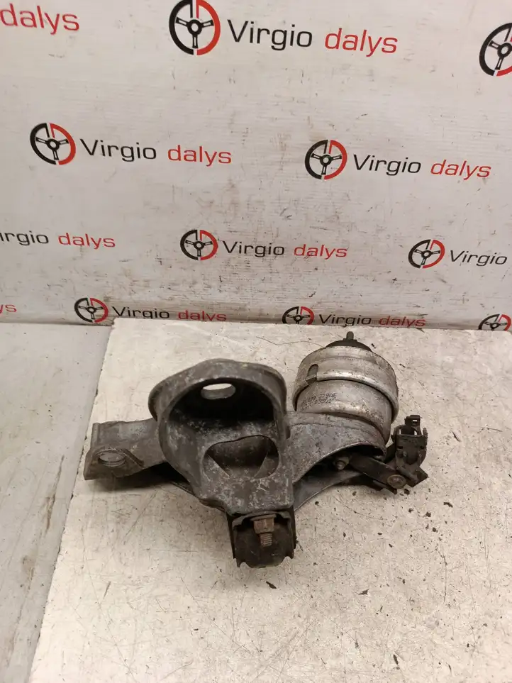 Volkswagen PASSAT B5.5 (2001 - 2005) 8E0199351 Кронштейн двигателя — фото 3