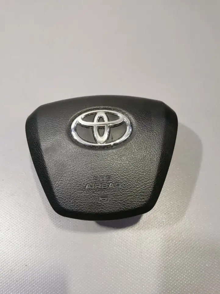 Toyota Avensis T270 (2009 - 2012) Подушка безопасности руля — фото 1