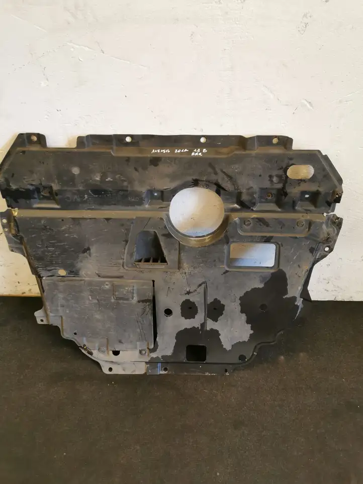 Toyota Avensis T270 (2009 - 2012) 5141002170 Защита двигателя — фото 1