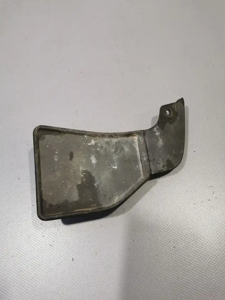 Toyota Corolla Verso AR10 (2004 - 2009) Отделка заднего порога — фото 2