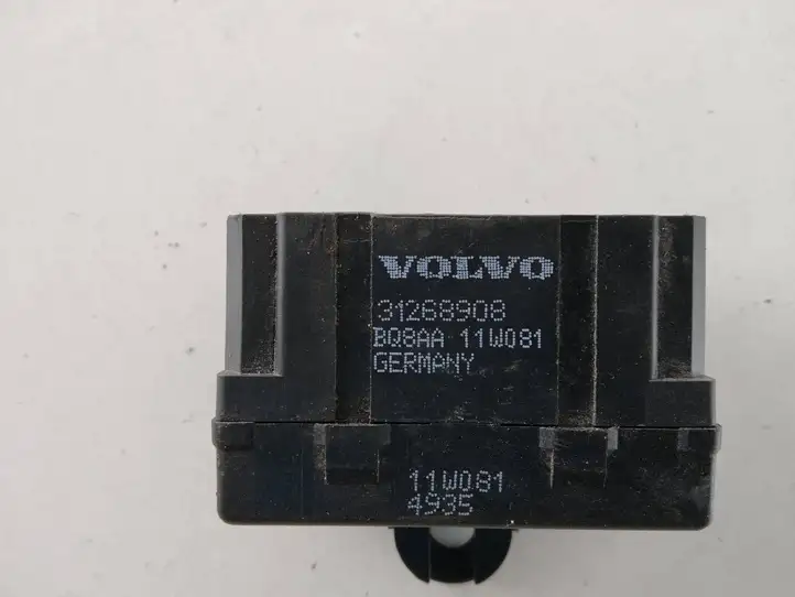 Volvo V70 (2007 - 2013) 31268908 Реле обогрева — фото 3