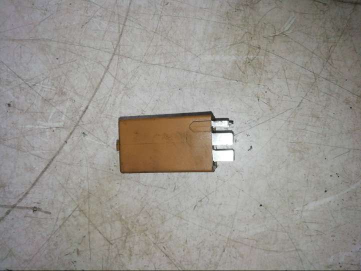 Land Rover Range Rover (2005 - 2009)  61368384505 Реле управления окон
