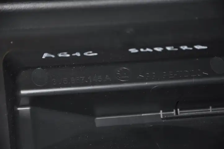 Skoda Superb B8 (3V) (2015 - 2023) 3V5867145A Прочая отделка багажника — фото 3
