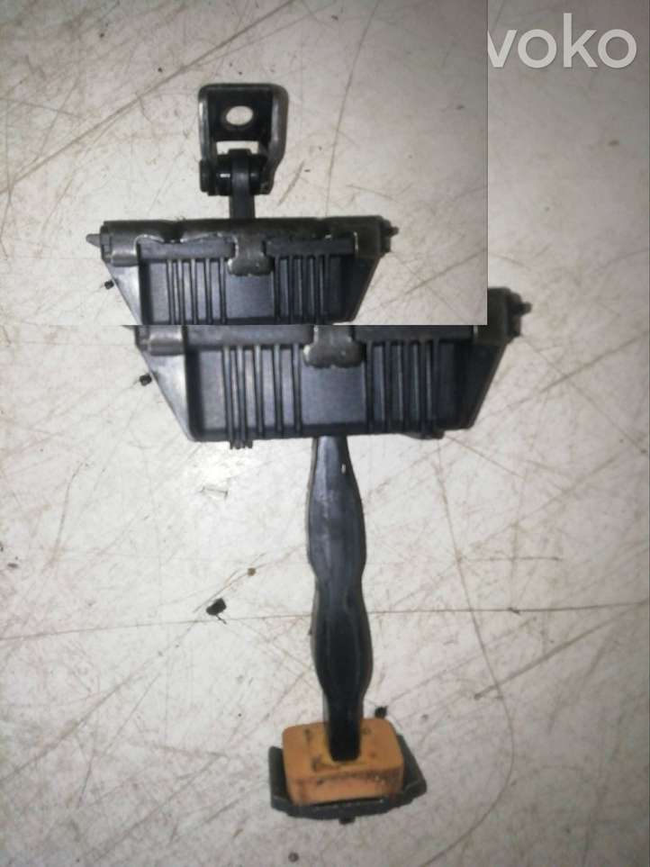 Land Rover Range Rover (2005 - 2009)   Ограничитель открывания задней двери
