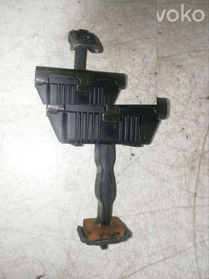 Land Rover Range Rover (2005 - 2009)   Ограничитель открывания передней двери
