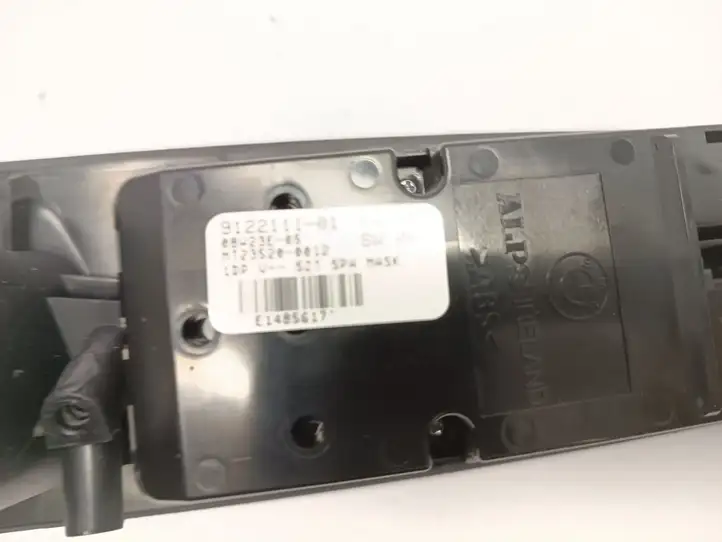 BMW 5 E60 E61 (2004 - 2010) 912211101 Кнопка стеклоподъемников — фото 4