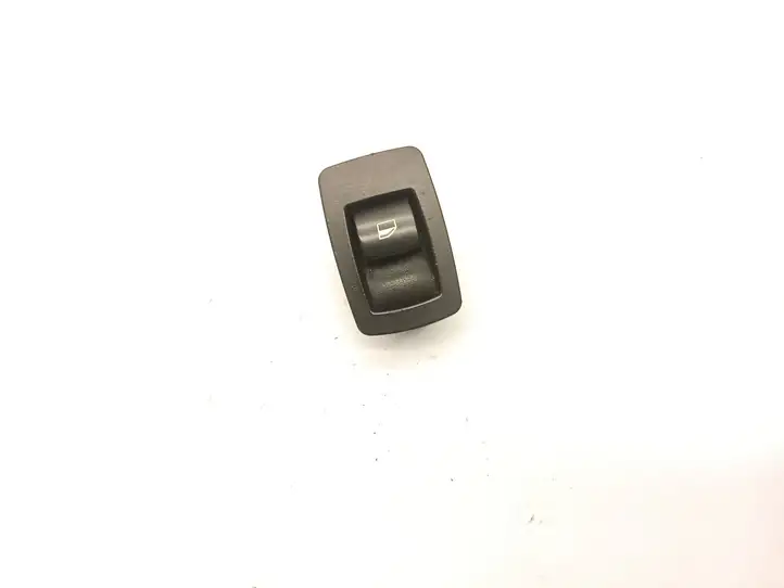 BMW 5 E60 E61 (2004 - 2010) 15939948 Кнопка стеклоподъемников — фото 1