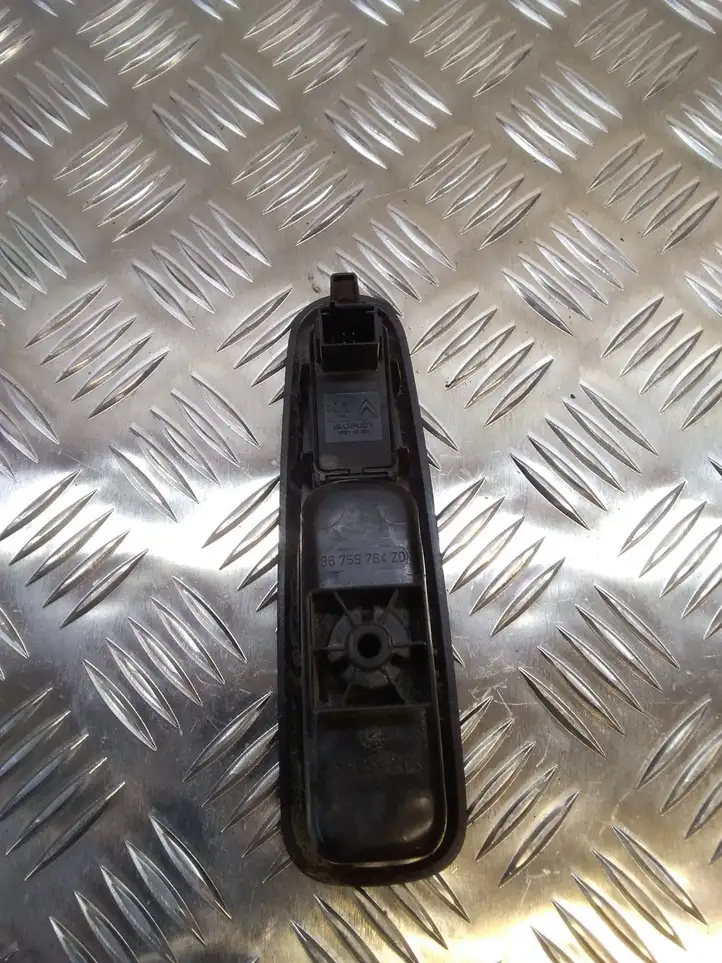 Peugeot 5008 (2009 - 2013) 96759764ZD Блок кнопок стеклоподъемников — фото 4
