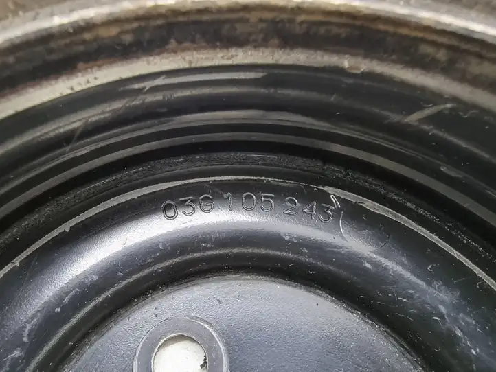 Volkswagen PASSAT B6 (2005 - 2010) 03G105243 Шкив коленчатого вала — фото 5