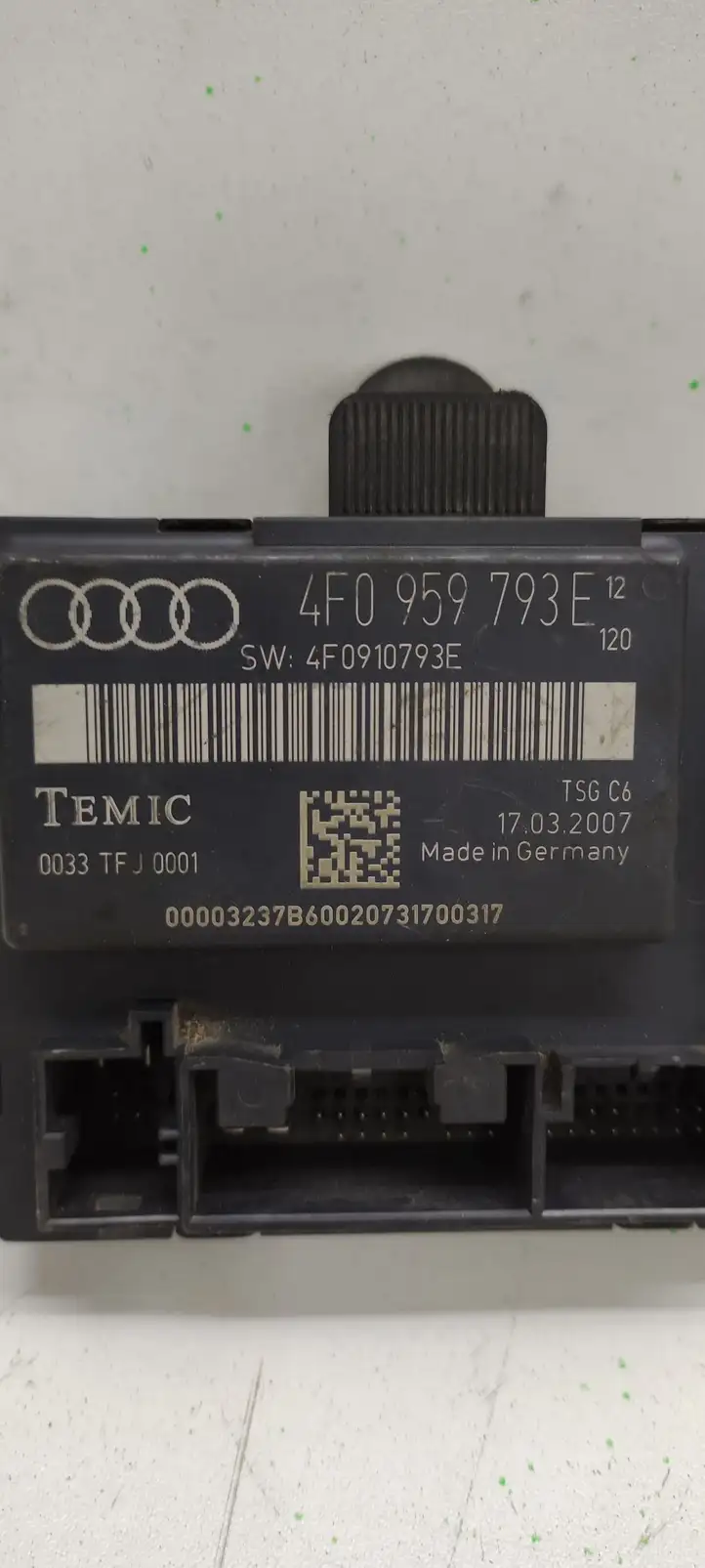 Audi A6 S6 C6 4F (2004 - 2008) 4F0959793E Блок управления дверью — фото 2