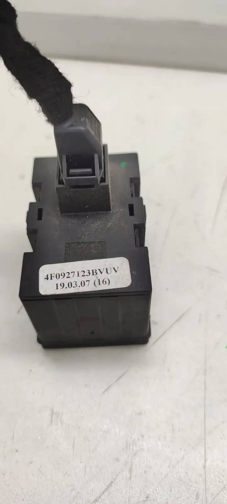 Audi A4 S4 B7 8E 8H (2004 - 2009) 4F0927123 Включатель регулировки освещения панели — фото 3