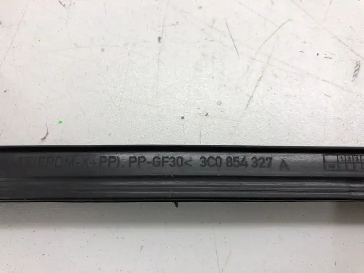 Volkswagen PASSAT B6 (2005 - 2010) 3C0854327A Накладка стоек лобового стекла — фото 3