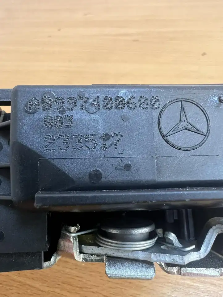 Mercedes-Benz GLC X253/C253 (2015 - ) 233517 Прочие детали салона — фото 5