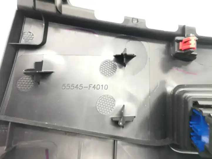 Toyota C-HR (2016 - 2022)  55545F4010 Другая деталь салона