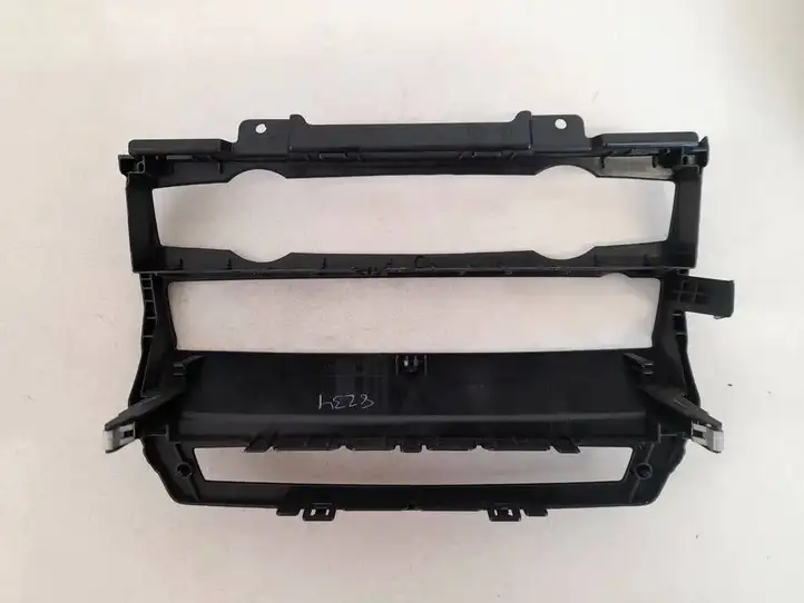 BMW X5M E70 (2010 - 2013) 5145716179704 Прочие детали салона — фото 3