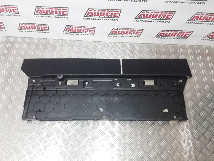 Toyota Prius (XW30) (2009 - 2015) 58415-47030 Прочие детали салона — фото 2