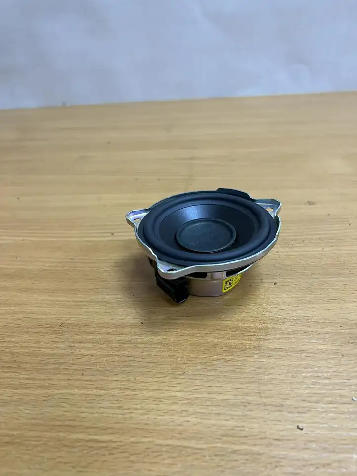 Jaguar F-Pace (2016 - )  GX7318808BA Громкоговоритель низкой частоты