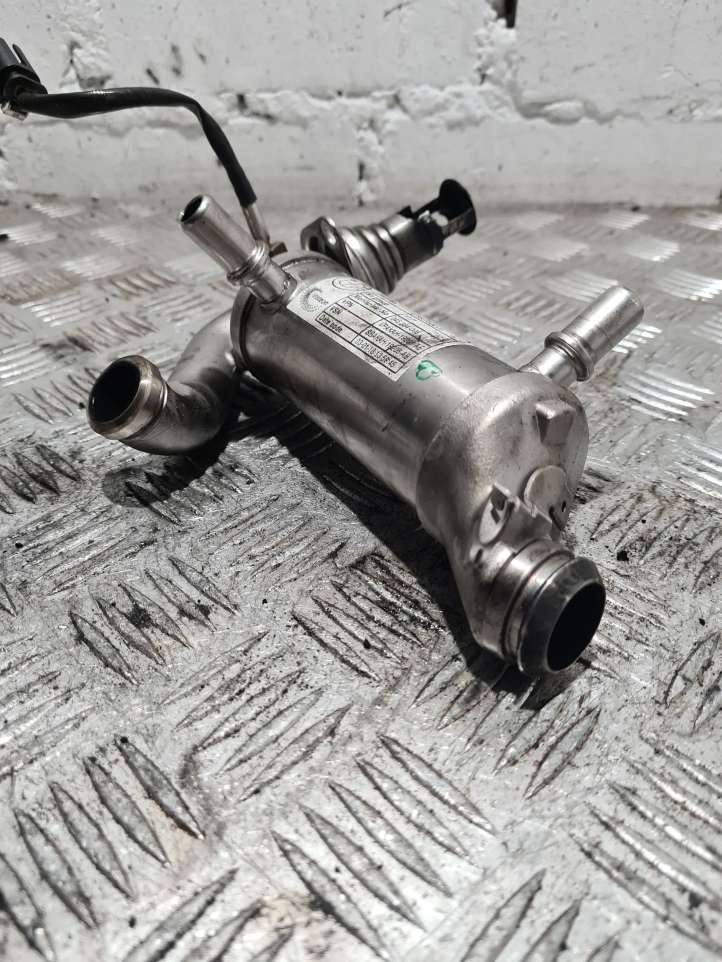 BMW X5 E70 (2006 - 2013)  8507334 Охладитель EGR