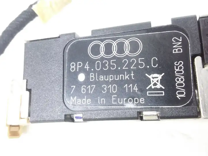 Audi A3/S3 8P (2004 - 2008) 8P4035225C Усилитель антенны — фото 2