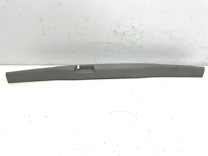 Hyundai Tucson JM (2004 - 2009)  817602E000 Другая деталь отделки багажника