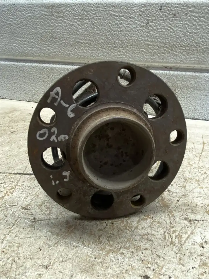 Audi A6 (2001 - 2004)   Другая деталь салона