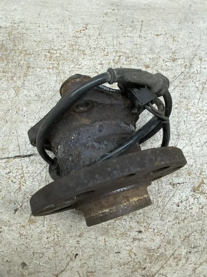 Audi A6 (2001 - 2004)   Другая деталь салона