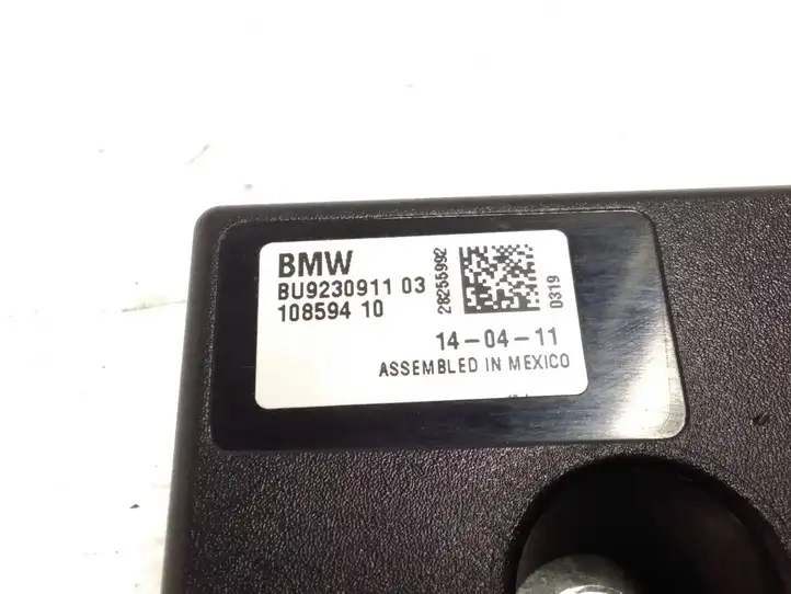 BMW X5 E70 (2006 - 2013) 9230911 Усилитель антенны — фото 4